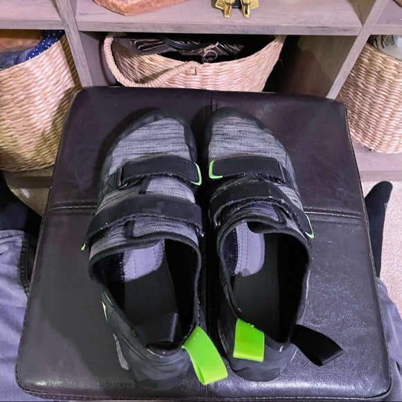 Black Diamond Momentum climbing shoes SOLD! - Picture 5 of 8